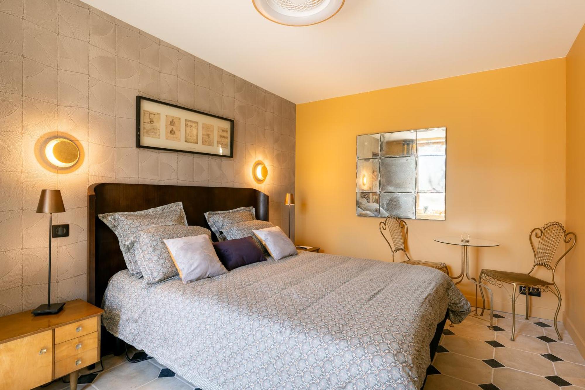 Demeures & Chateaux Le Clos Luly Bed & Breakfast